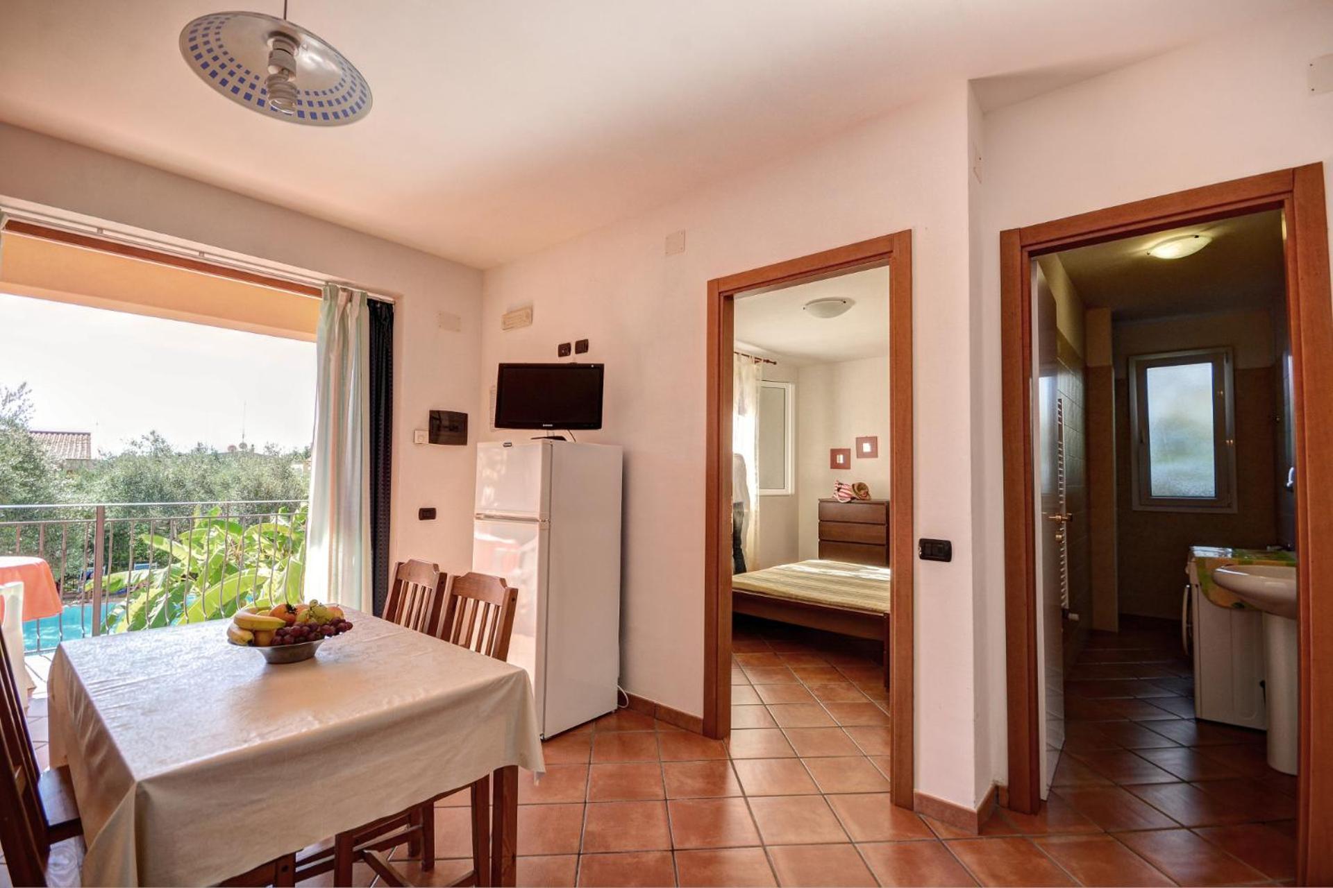 One-Bedroom Apartment,844064171:JPEG